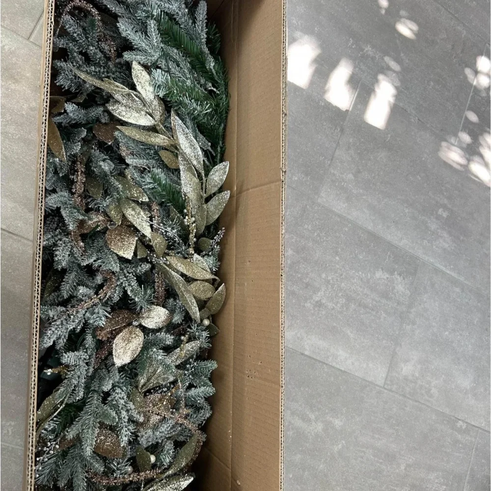 Balsam Hill  NEW champagne & Crystal Garland